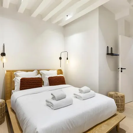 Bright Cosy 2-bed Apt In Paris, Sleeps 4