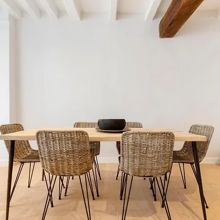 Bright Cosy 2-bed Apt In Paris, Sleeps 4 Appartement *