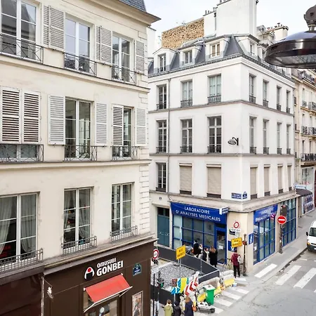 Bright Cosy 2-bed Apt In Paris, Sleeps 4 Appartement Parijs